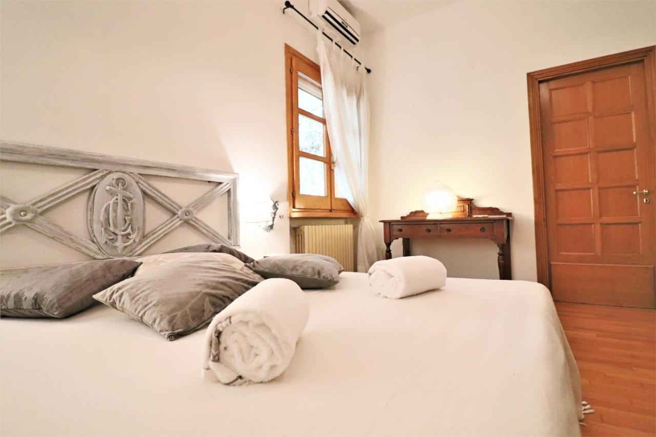 Bed and Breakfast Relais Delle Rose Lecce Zewnętrze zdjęcie