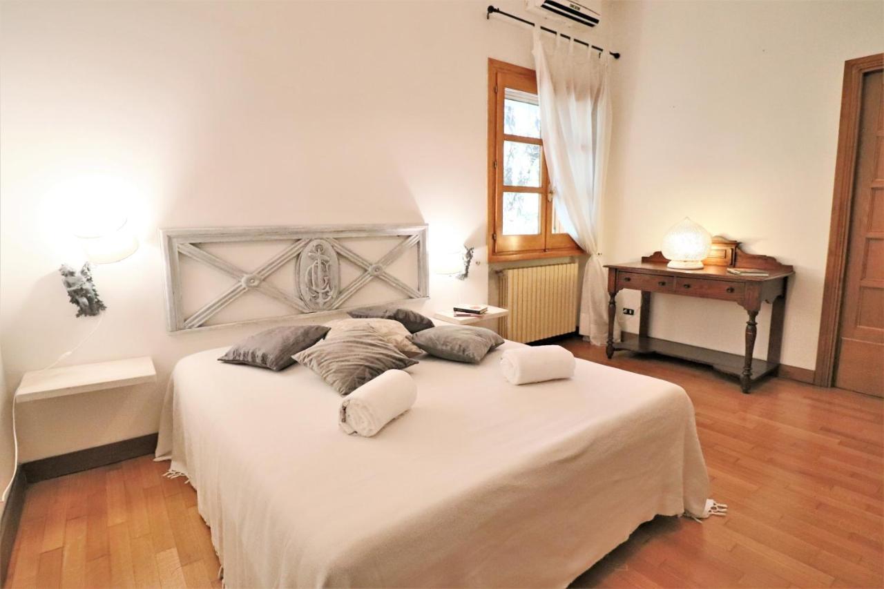 Bed and Breakfast Relais Delle Rose Lecce Zewnętrze zdjęcie