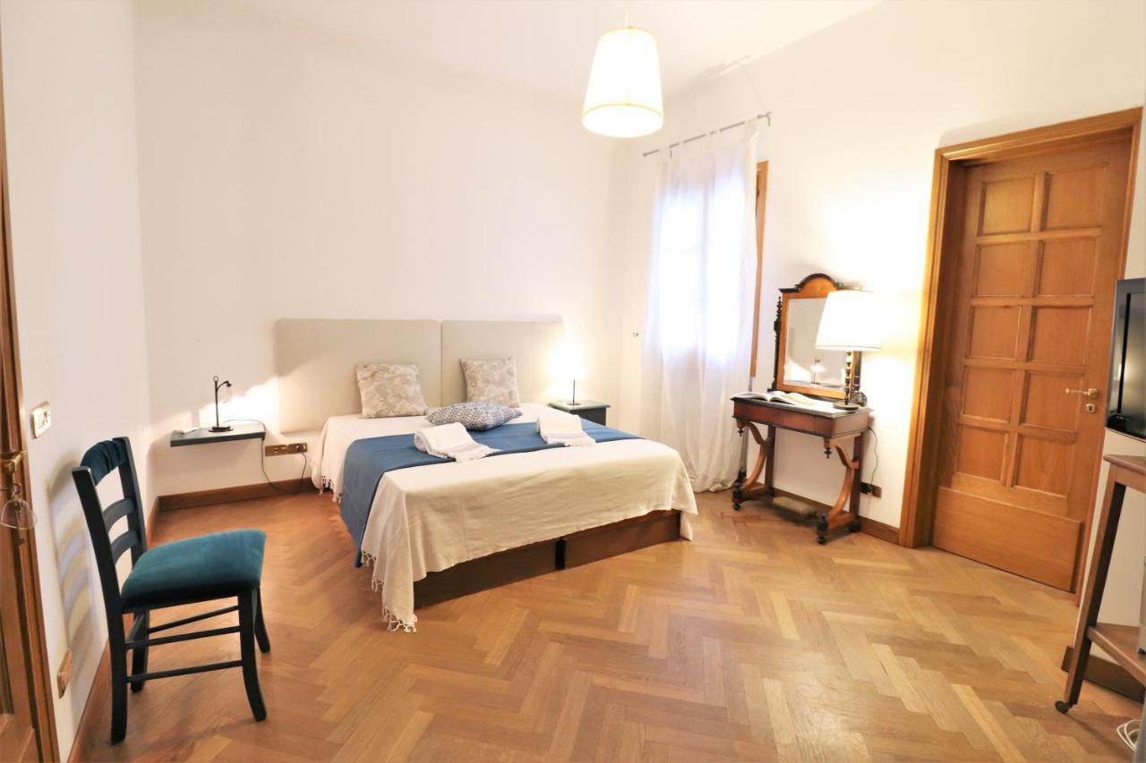 Bed and Breakfast Relais Delle Rose Lecce Zewnętrze zdjęcie